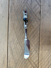 Load image into Gallery viewer, Pate Knife
